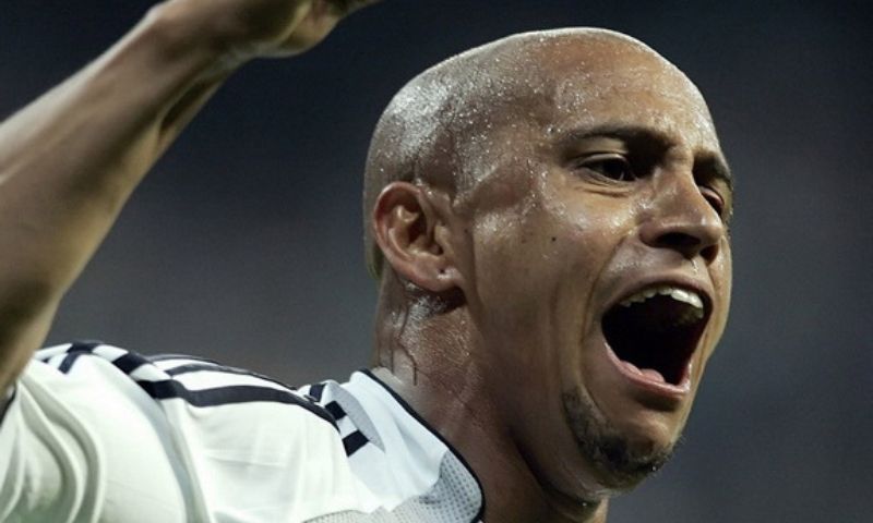 Roberto Carlos - Huyền Thoại Của Bóng Đá Brazil